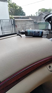Pembersih Interior Mobil 100ml Cairan Pengkilap Dashboard Jok Kulit Sintetis