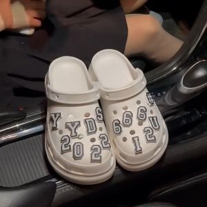 Jibbitz Shoe Buckle Hole Shoe Accessories A-Z 0-9 Letter number Series DIY Fun Decorative Buckle