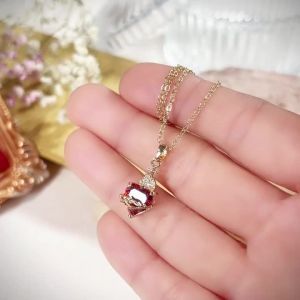 Huitan Vintage Heart Women Pendant Necklace Vintage Cross Design Luxury Wedding Inlaid Shiny CZ Elegant Party Jewelry for Gift
