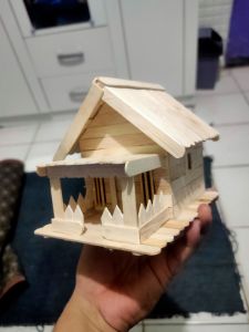 miniatur rumah stik es krim prakarya kerajinan tangan dari stik es krim tugas sekolah pajangan rumah