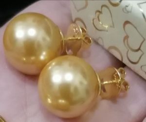Majestic Pearl Stud Earrings 14mm (South Sea pearl look a like) - 14mm BIG pearl ROUND pearl not siopao