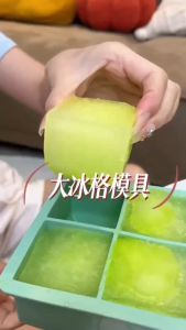 แม่พิมพ์น้ำแข็งซิลิโคนขนาดใหญ่ ก้อนน้ําแข็ง แม่พิมพ์ถาดน้ําแข็ง ถาดน้ำแข็ง แม่พิมพ์ถาดสี่เหลี่ยม แบบใช้ซ้ําได้ ปล่อยง่าย