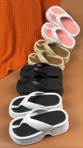 IFTMARK รองเท้าแตะผู้หญิง รองเท้าหูหนีบผู้หญิงเสริมส้น พื้นหนา แต่น้ำหนักเบา ใส่สบาย สีสันน่ารักสดใส ไม่ผิดหวังแน่นอน