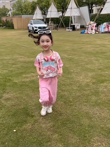 ชุดแฟชั่นเด็กหญิง ชุดเสื้อแขนสั้นและกางเกงกันยุงสไตล์เกาหลีสำหรับเด็กหน้าร้อนใหม่