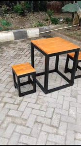 Meja Cafe Set Minimalis 1 Meja & 2 Kursi