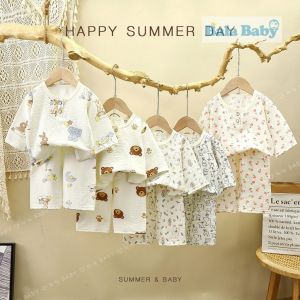 [ชุดอยู่บ้านผ้าก๊อซฤดูร้อนสำหรับทารกและเด็กวัยเตาะแตะ] ชุดสองชิ้นลายการ์ตูนสัตว์/ลายดอกไม้ ผ้าเครประบายอากาศ เสื้อผ้าเด็กที่อ่อนโยนต่อผิว ชุดนอนหลวมสบายสำหรับเด็กชายและเด็กหญิง ชุดน้ำหนักเบาสำหรับใส่ในบ้านและออกไปข้างนอก 【BabyBuddyShop】