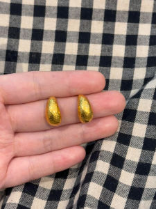 Retro Hammered Gold Nut Earrings Womens Fashion Elegant Drop Shaped Alloy Jewelry Non-Tarnishable Decorative Ear Cuffs