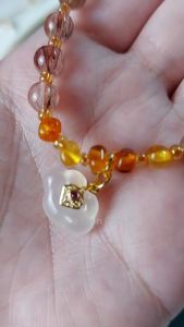 Vòng tay đá Thạch Anh Tóc Đỏ size 6.5 li phối bánh xe thạch anh trắng pha lê hổ phách thạch anh tóc xanh bướm đá mã não xanh charm móc khoá trường mệnh