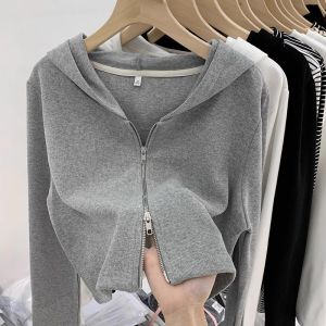 Stylish and Versatile Hooded Knit Jacket With Double Zippers