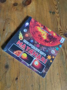 GMB Buku Anak Ensiklopedia Si Kecil Seri Alam Semesta Ranah Buku