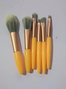 8Pcs Makeup Brush Set With Finger Puff Multifunctional Soft Facial Foundation Powder Blush Eyeshadow Eyebrow Brush Cosmetic Make