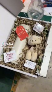 ชุดของขวัญพร้อม ตุ๊กตา 5 นิ้ว แก้วน้ำ กล่องของขวัญ พื้นฐาน ตกแต่งตามวาระโอกาส