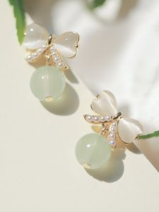 New Chinese Style Imitation Turpan Jade Earrings Pendant 2024 New Hot Goods High Sense Ear Ornaments Women Mosquito Coil Tray Ear Clips