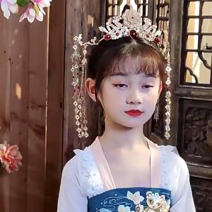 Bridal Headdress Tranditional Wedding Crown Hair Comb Hairpins Set Brides Costoume Xiuhe Hair Accessories Headbands Wedding Head Dress for Bride Chinese Style Hair Accessories Retro Butterfly Flower Wedding Hair Accessories Photo Props Hanfu Hairpin Bride