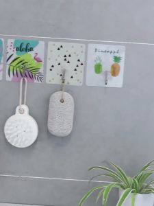 QUÀ TẶNG 1 - COMBO 3 Móc dán tường siêu dính để treo các đồ dùng nhỏ cho bé