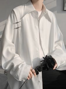 เสื้อเชิ้ตแขนยาวสีขาวหลวมๆ สำหรับผู้ชาย ฤดูใบไม้ร่วง 2024 ดีไซน์ใหม่ ดีไซน์โลหะ แจ็คเก็ตเสื้อเชิ้ตแบบลำลอง แฟชั่นวัยรุ่น