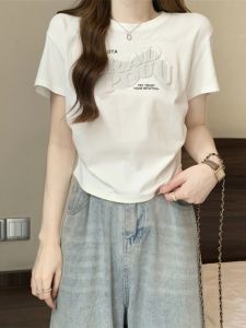 เสื้อยืดแขนสั้นทรงเข้ารูปสีขาวสำหรับผู้หญิง ฤดูร้อน ทรงเข้ารูป เอวสูง ทรงเข้ารูป คอกลม แขนสั้น แฟชั่นเกาหลี