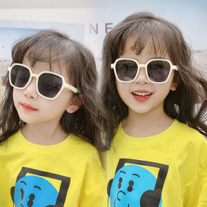 Kacamata Hitam Anak Lucu New Trend Fashion Anak Terbaru Kotak kacamata hitam High Quality Import Kacamata Fashion - Kacamata Import