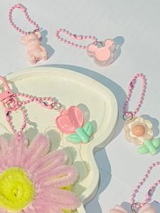 Ganci cermin kawat bulu & clay keychain