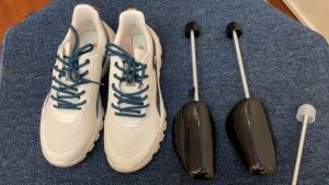 2Pcs Spiral Spring Shoe Tree for Men Shoe Stretcher Shoe Shape Plastic 35-47 Shoe Trees Sneaker Support for Men Women