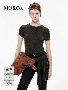 MO&Co. | Fine Wool Sweater Vest Set Warm Design