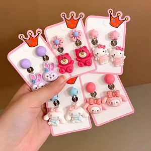 Khuyên tai cho bé gái bông tai nhựa trẻ em không cần bấm lỗ  hoa tai dáng dài dạng kẹp hoạ tiết công chúa độc lạ