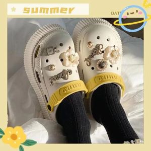 Tsion FLASH SALE รองเท้าหัวโตเกาหลี มีหลากหลายสีให้เลือกสุดคุ้ม สีทูโทนทูใจ นํ้าหนักเบา ตัวติดดอกไม้เรียบหรูดูเเพง หากสนใจรีบซื้อเลย สุดคุ้ม