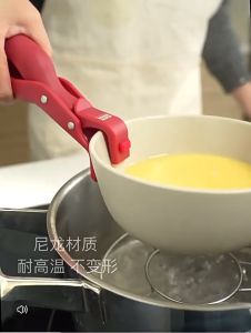 Kitchen Silicone Anti-slip Clip Multifunctional Anti-scalding Plate And Bowl Clip Tableware Clip Food Clip Gadget
