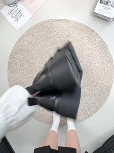 Josiny | Thick-soled Black Height-increasing Loafer