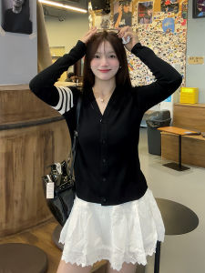 Yining Pavilion V-neck off-Shoulder Wool Cardigan Womens Long Sleeve Fall and Winter New Arrival Four Bars Design Outer Wear Knitting Tops