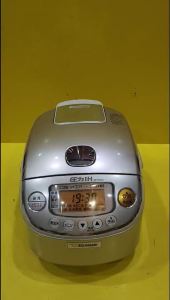 Nồi cơm nội địa Nhật cao tần (IH) Zojirushi NP-RK05 (0.54L) (0370303) áp suất_Hàng nội địa Nhật đã qua sử dụng điện 100V