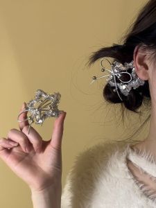 New Y2K Silver Butterfly Knot Hair Accessory Unique Ins Back of Head Duckbill Clip Pearl Edge Clip Personality Hair Decorations