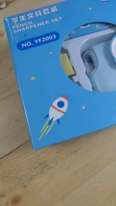 Study Set / Stationery Set DELI 4 in 1 Rautan Pensil 12pcs Pensil 2 Penghapus dan 2 Penutup Pensil