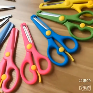 EZYLITTLES Kid Safety Scissors Colored Children Plastic Round Head Kids Paper Cutter Tool Kindergarten Stationery
