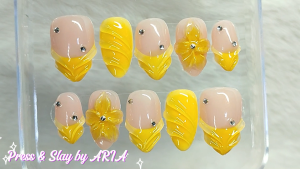 Arias Handmade Press-on Nails | * BUTTERCUP BEAUTY * | Short Length Almond