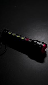 Senter Emergency Zoom Cahaya Samping 2 Mode Terang Bahan Alumunium - 986