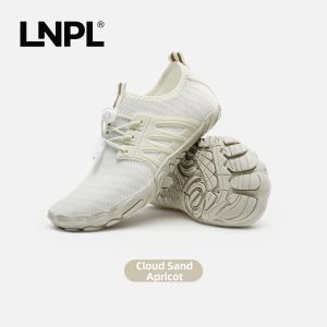 Non-slip Breathable Lightweight Damping Shoes for Hiking and Water Activities
