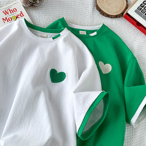 เสื้อยืดคู่รักสไตล์ฝรั่งเศสโรแมนติก เสื้อยืดแขนสั้นผู้หญิงแฟชั่นฮ่องกง ทรงหลวม ดีไซน์เก๋ไก๋ ครึ่งแขน ทรงปกติ