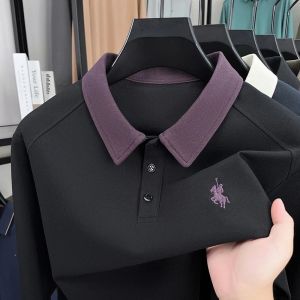 เสื้อโปโลแขนยาวผู้ชายแบรนด์หรู สไตล์ธุรกิจ ตกแต่งลายปักแบบต่อผ้า สำหรับฤดูใบไม้ร่วง แฟชั่นปกเสื้อแบบคลาสสิก ลายม้า เหมาะสำหรับใส่ทำงาน