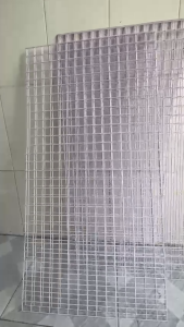 (Khổ rộng 50cm x dài 1m ) Lưới sắt treo phụ kiện ô vuông 3cm 5cm - sợi 2.5ly\