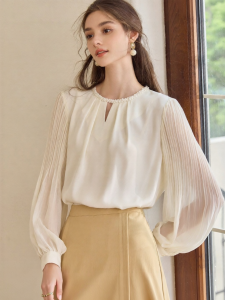 Roey s house | Romantic Date French Style Pearl Lace-up Blouse