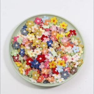 30pcs/lot 1.5cm Colorful Mini Flower Embroidery Applique Hand Sewing Patches Decoration For DIY Garment Bags Sewing Accessories