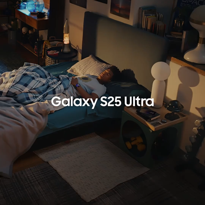 Samsung Galaxy S25 Ultra 5G + AI Smartphone 5000mah
