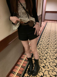 กางเกงขาสั้นผ้าขนสัตว์ลายเสือดาวสไตล์เกาหลีไซส์ใหญ่ ทรงหลวม ทรงตรง ทรงเข้ารูป กางเกงขายาวทรงเข้ารูปสำหรับฤดูใบไม้ร่วงและฤดูหนาว