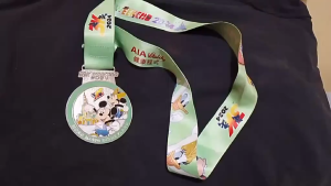 Disney Hongkong 10k Week End 3k Run Medal Mickey Mouse