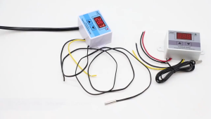 XH-W3001 AC 110V-220V Led Digital Thermoregulator Thermostat Temperature Controller Control Fan Controller Multifunction Digital Control Switch