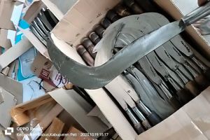 Sabit pengaritan/ Alat pengaritan bahan per baja asli sudah sepuhan tajam  arit rumput sabit sawah arit suket gajahan - kerajinan jawa tengah