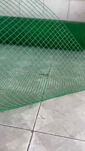 ( Khổ cao 1m ) Lưới sắt bọc nhựa mắt lưới màu xanh ( ô vuông rộng 1.2cm )