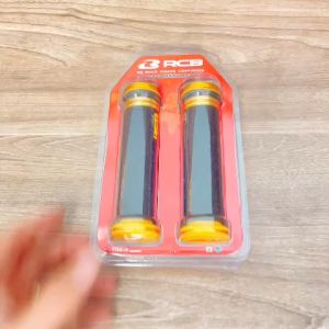 Cặp Bao tay RCB cao cấp lắp được cho mọi dòng xe màu vàng