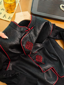 Ice Crack Pattern Damask and Chinese Knot Beaded Embroidery Red Edged Vest